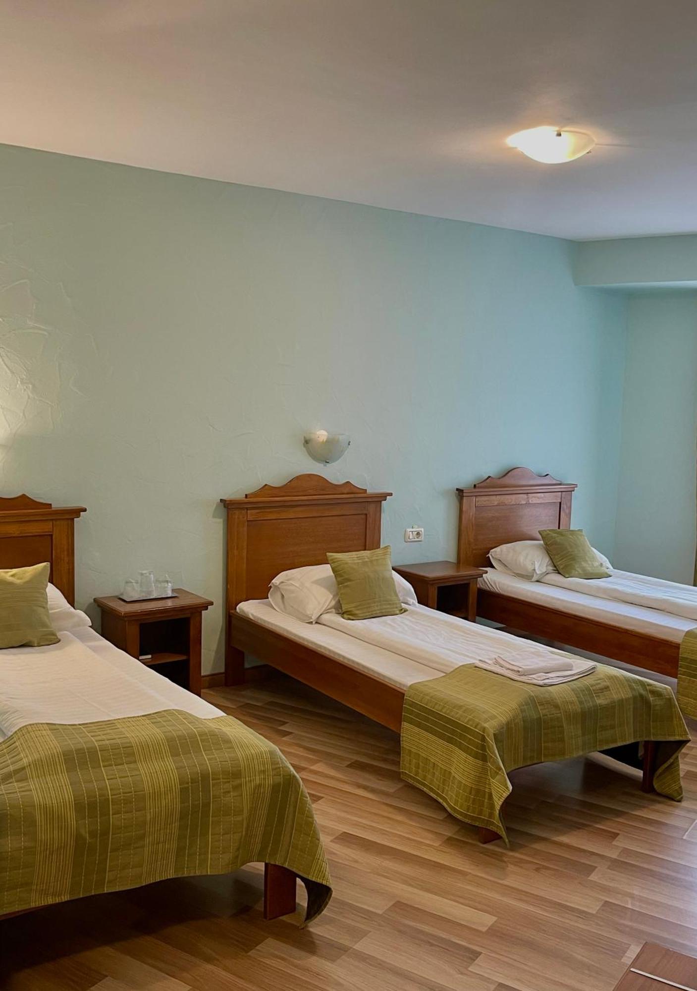 Hotel Lucy Star Kluž Exteriér fotografie